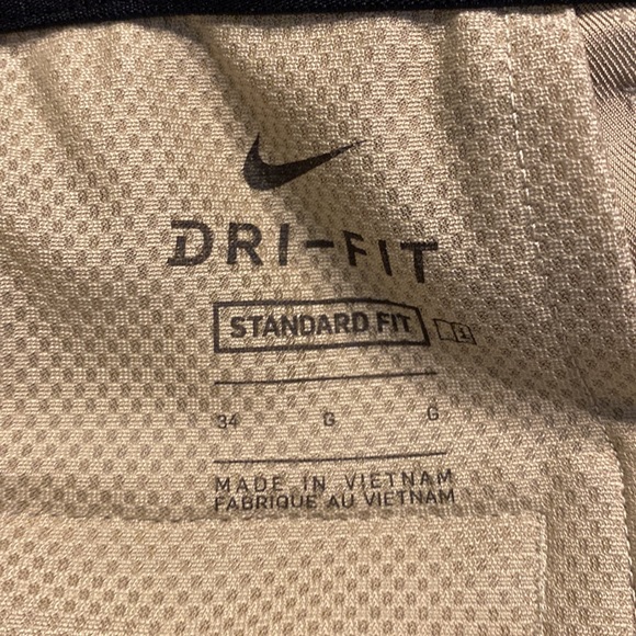 Nike golf short dry fit - Picture 3 of 3